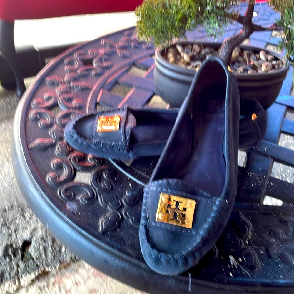 Blue suede Tory Burch shoes ❤️❤️
